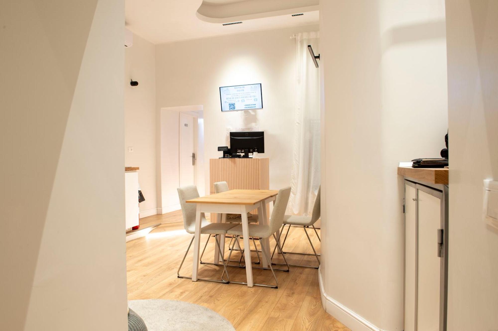 Ad Suites Nazionale Rome Exterior photo